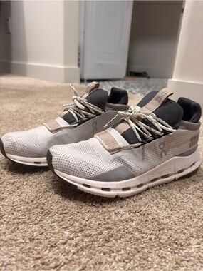 ON Running Cloudnova Lightweight Running Shoes - Beige/Gray
